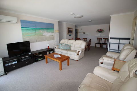 The Summit 6 - Accommodation Mermaid Beach 1