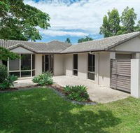 At Theme Park Central Holiday House - Accommodation Mermaid Beach
