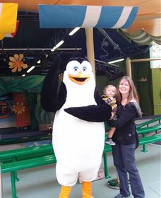 At Theme Park Central Holiday House - Accommodation Mermaid Beach 1