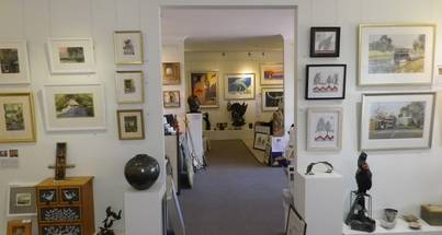 Art On Cairncross - Accommodation Mermaid Beach 3