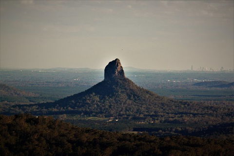 Maleny Booked Hire Services Sunshine Coast And Hinterland Buses And Private Cars - Accommodation Mermaid Beach 0