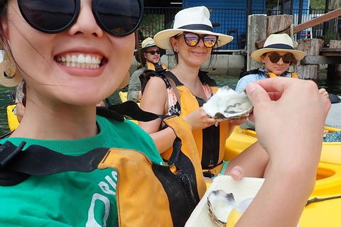 Batemans Bay Oyster Tasting Kayak Tour - Accommodation Mermaid Beach 2