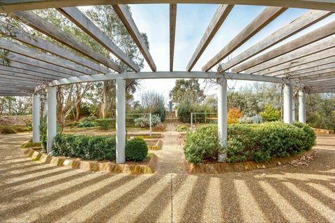 Bible Garden - Accommodation Mermaid Beach 0