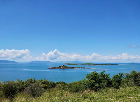 Bowen - Flagstaff Hill Lookout - Accommodation Mermaid Beach 0