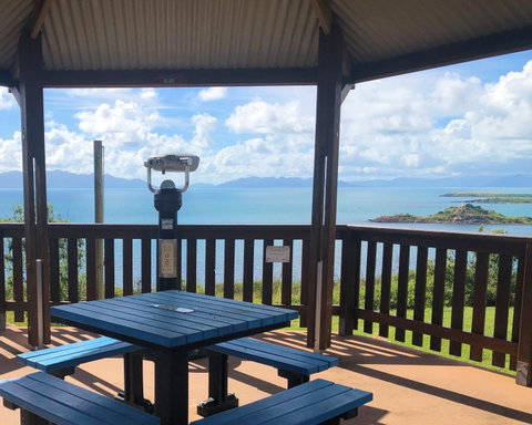 Bowen - Flagstaff Hill Lookout - Accommodation Mermaid Beach 1