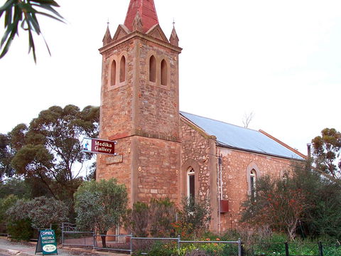 Medika Gallery - Accommodation Mermaid Beach 2