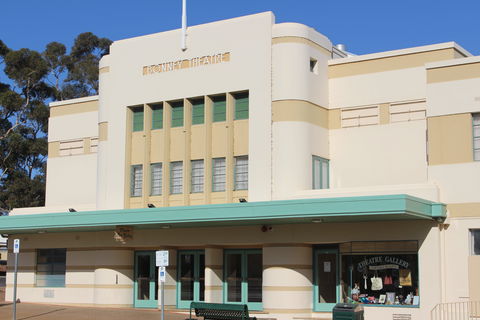Bonney Theatre - Accommodation Mermaid Beach 0