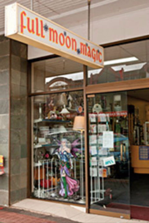 Full Moon Magic - New Premises - Accommodation Mermaid Beach 0