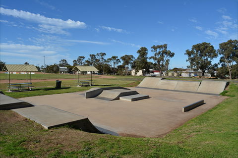 Cleve Sporting Facilities - Accommodation Mermaid Beach 1