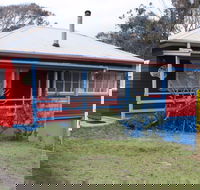 Montague Art and Craft Society  Glasshouse Rocks Road - Accommodation Mermaid Beach