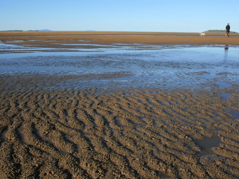 Far Beach - Accommodation Mermaid Beach 1