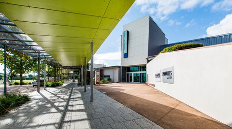 Pinnacles Gallery - Accommodation Mermaid Beach 1