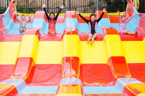 Raging Waters Sydney - Accommodation Mermaid Beach 1