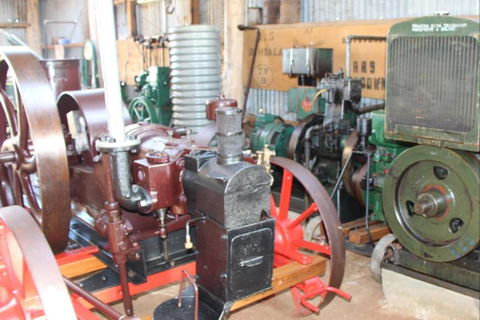 Bombala Historic Engine And Machinery Shed - Accommodation Mermaid Beach 2