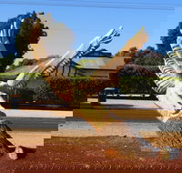Loxton Tree sculptures - Accommodation Mermaid Beach