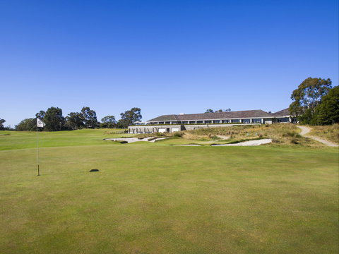 Woodlands Golf Club - Accommodation Mermaid Beach 1