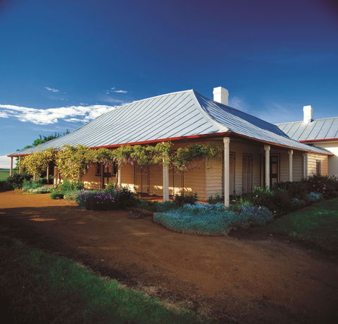 Cooma Cottage - Accommodation Mermaid Beach 0