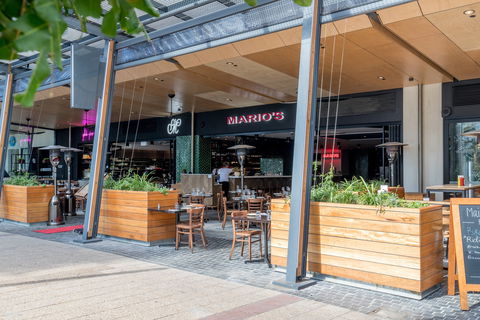 The Oasis - Accommodation Mermaid Beach 1