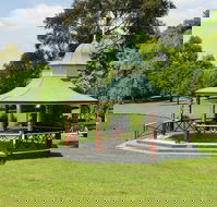 Warragul - Accommodation Mermaid Beach