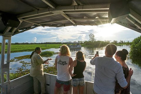 Yellow Water Cruise - Kakadu - Accommodation Mermaid Beach 2
