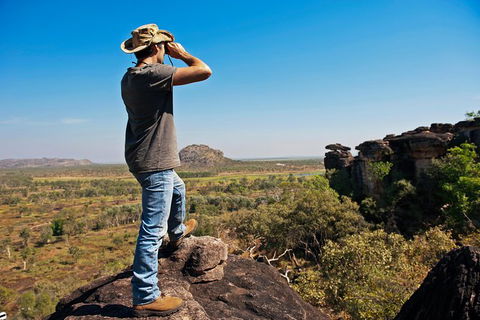 Arnhem Land Injalak Hill Full-Day Tour From Jabiru - Accommodation Mermaid Beach 8