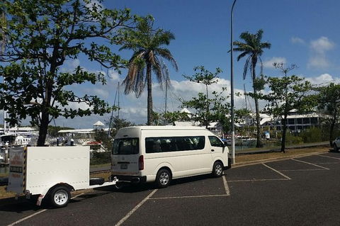Airport Transfer To Or From Port Douglas Hotels For Up To 13 People (7am-10pm) - Accommodation Mermaid Beach 2
