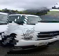 IMAX Private Transfer 7 Guests Cairns Airport to Hotels in Cairns City - Accommodation Mermaid Beach