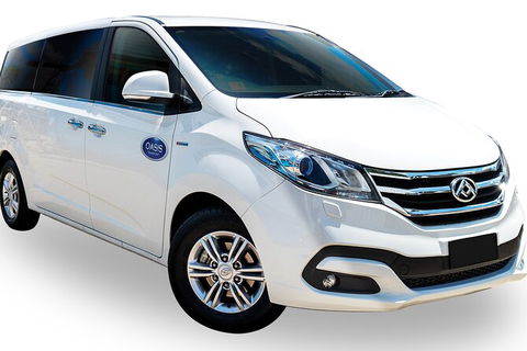 Luxury Van, Private Transfer, Port Douglas - Cairns - Accommodation Mermaid Beach 0
