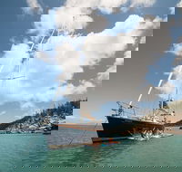 Helicopter and Magnetic Island Sailing - Accommodation Mermaid Beach