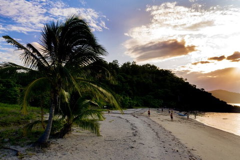 Small-Group Queensland Full-Day Sail Retreat Experience - Accommodation Mermaid Beach 0
