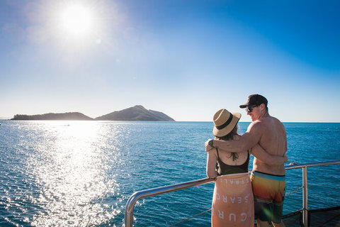 Day Sail The Whitsunday Islands On Atlantic Clipper From Airlie Beach - Accommodation Mermaid Beach 5