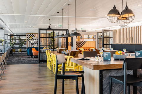 Brisbane Airport - My Lounge - Accommodation Mermaid Beach 0