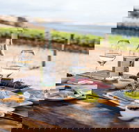 Gourmet Food and Wine 4WD Tour in Kangaroo Island - Accommodation Mermaid Beach