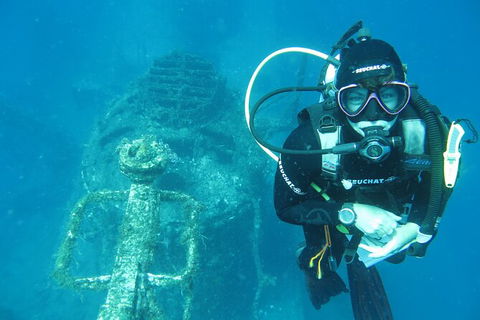 PADI Open Water Course - Accommodation Mermaid Beach 0