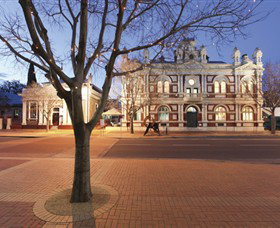 Albury Art Gallery - Accommodation Mermaid Beach 0