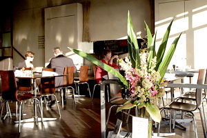R Bar Restaurant Port Melbourne - Accommodation Mermaid Beach 0