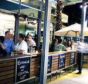 Luxe Resturant  Wine Bar - Accommodation Mermaid Beach