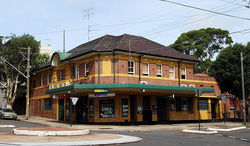 Duke Of Wellington Hotel - Accommodation Mermaid Beach 0