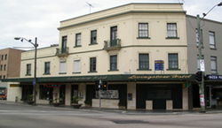 Livingstone Hotel - Accommodation Mermaid Beach 0
