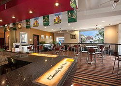 Gladstone Hotel - Accommodation Mermaid Beach 0