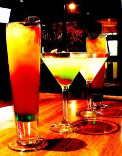 Oscars Lounge Bar & Restaurant - Accommodation Mermaid Beach 1