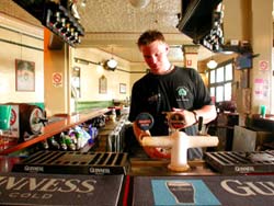 Mercantile Hotel - Accommodation Mermaid Beach 2
