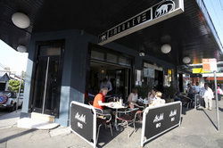 The Monkey Bar - Accommodation Mermaid Beach 1