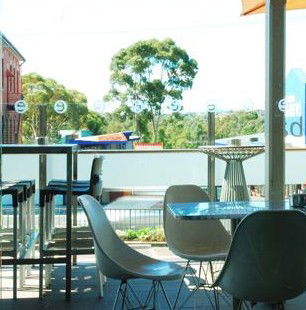 Old England Hotel - Accommodation Mermaid Beach 3
