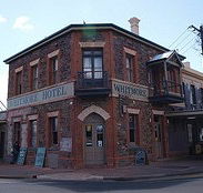 The Maid - Accommodation Mermaid Beach