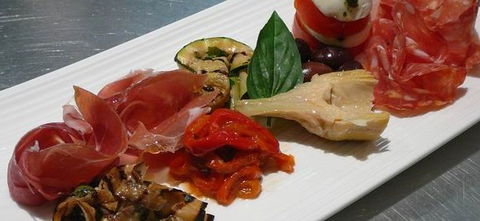 Cappello Pizzeria - Accommodation Mermaid Beach 1