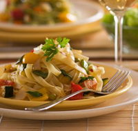Piazza Italia - Accommodation Mermaid Beach