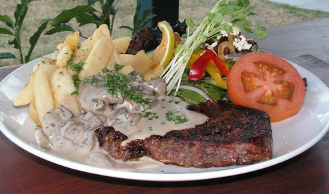Fairways Tavern - Accommodation Mermaid Beach 1