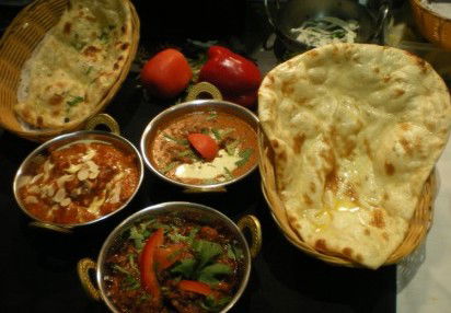 Tandoor & Curry Hut Indian Restaurant - Accommodation Mermaid Beach 0