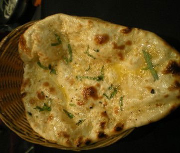 Tandoor & Curry Hut Indian Restaurant - Accommodation Mermaid Beach 4